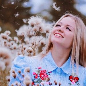 Meet your Posher, Avril kim